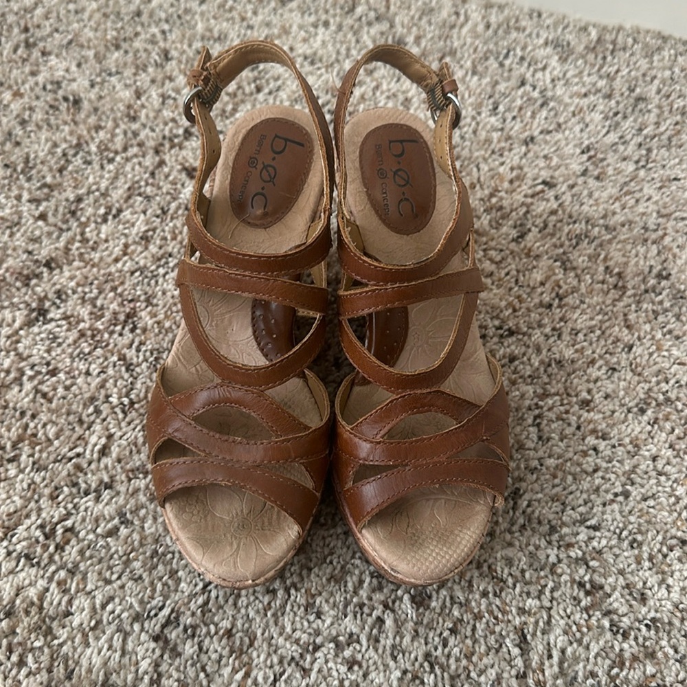 BOC wedge sandal cognac color